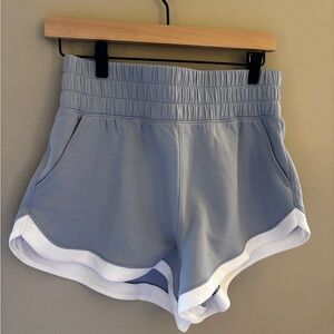 Abercrombie NWT Women's Blue and White athletic shorts